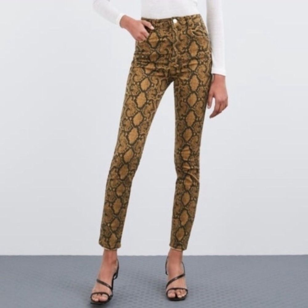 Zara Snake Print High Rise Skinny Jeans Blogger Favorite